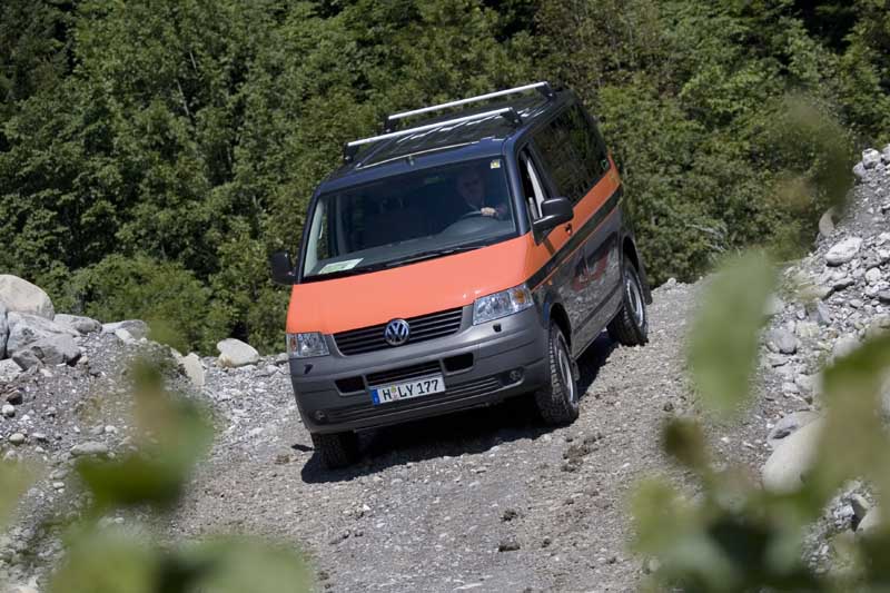 ALLRAD-MAGAZIN Fahrbericht: VW T5 Multivan Beach 4motion mit